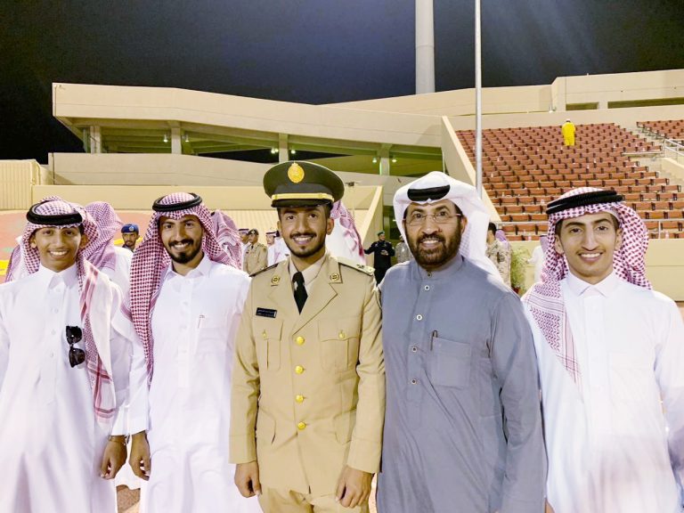 كلية الملك عبدالعزيز الحربية بعد التخرج